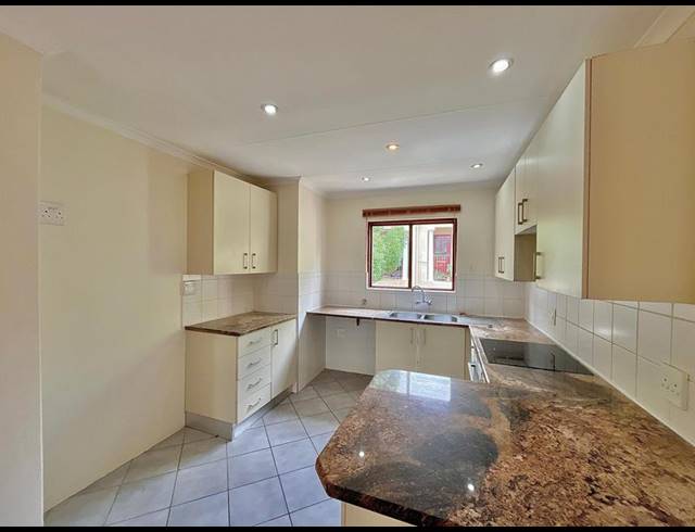 3 BEDROOM APARTMENT FOR SALE IN ROBINDALE